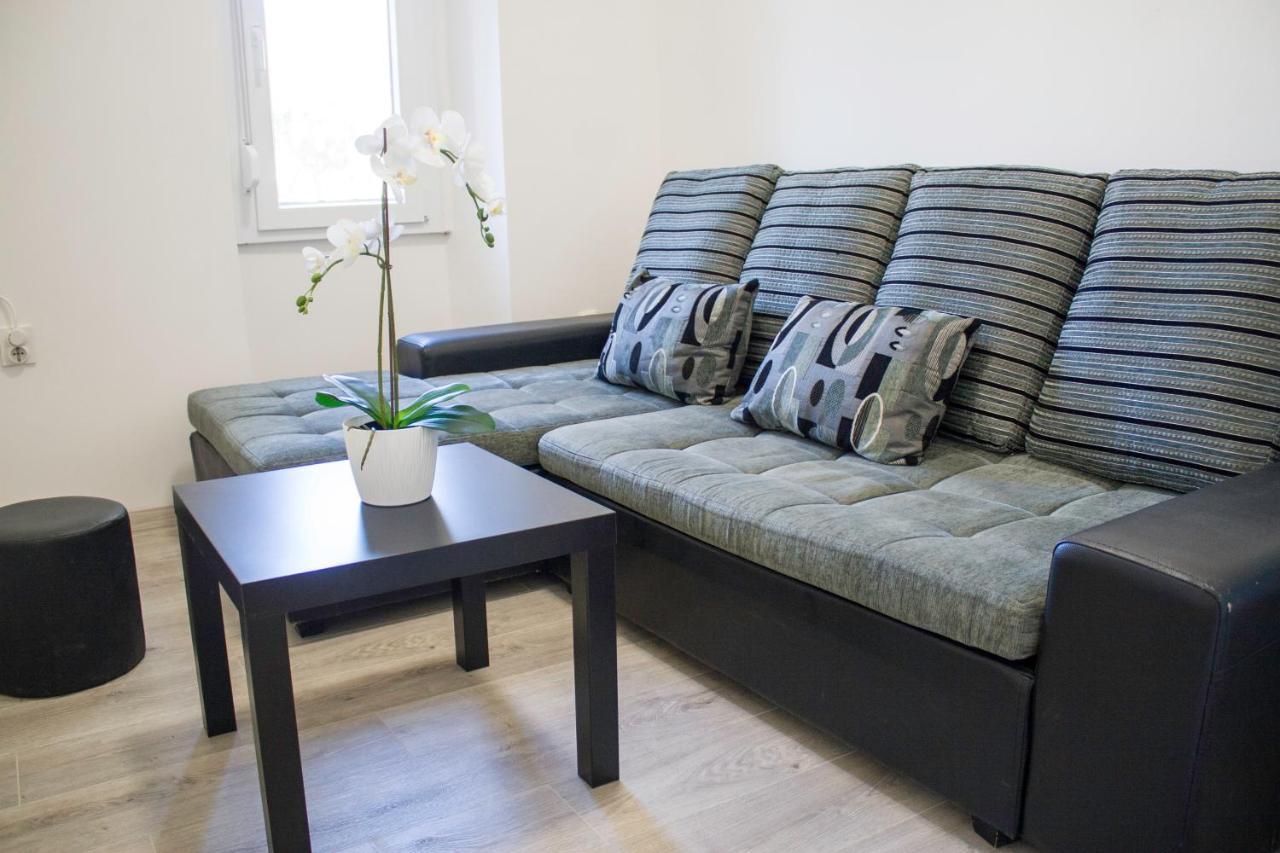 Appartamento White Orchid Pola Esterno foto